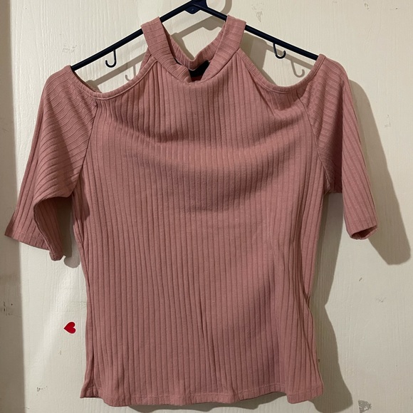 Pink/blush blouse - Picture 2 of 2